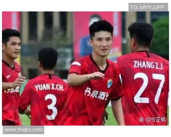 申花接连失二门，马镇或将回归，中乙金靴高价加盟，云南玉昆力求黑马之位